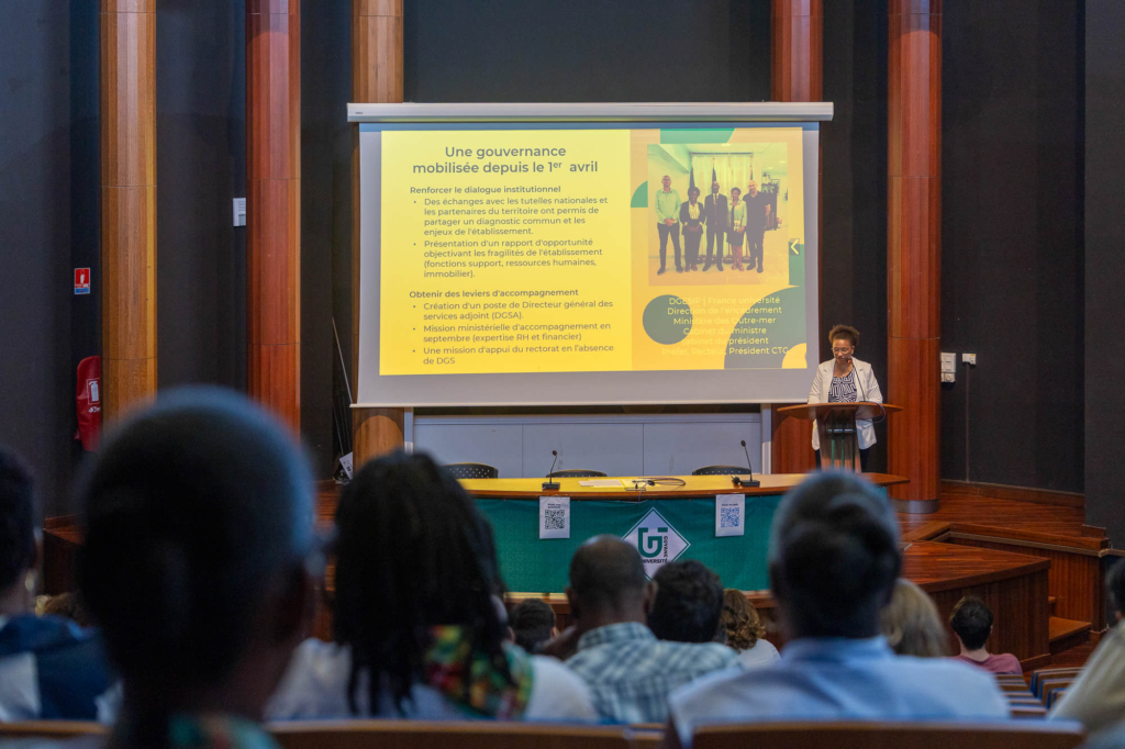 Assemblée générale 2026 de l’Université de Guyane dans l’amphi A devant la communauté universitaire