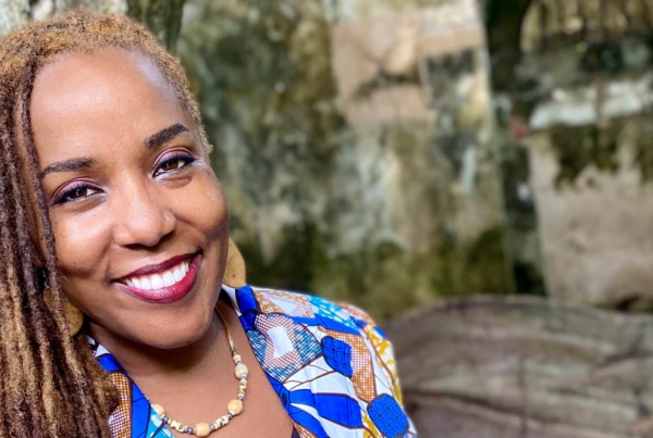 Le famnénisme de Fabienne Kanor : Tisser racines et goumer ensemble