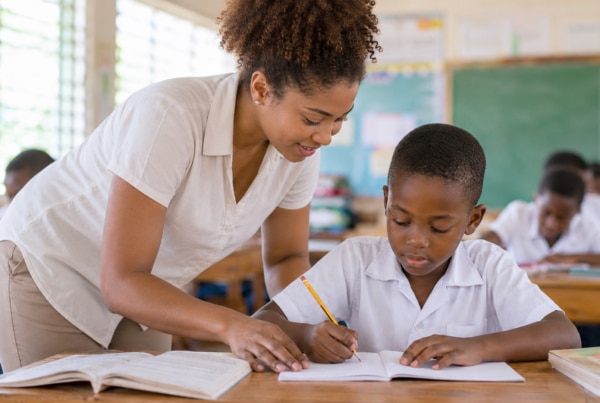 Devenir enseignant en Guyane : une voie plus accessible, plus concrète et plus engagée