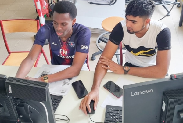 Des étudiants de l’IUT de Kourou lauréats du concours de robotique industrielle FANUC