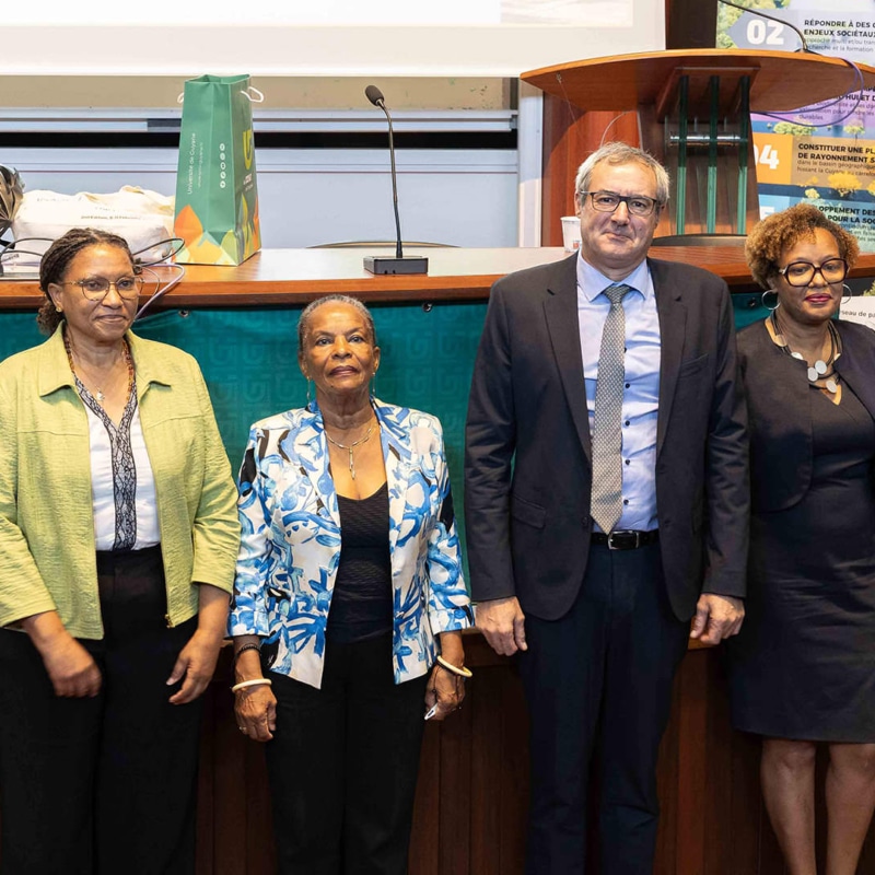 Participants à la journée Sciences, Éducation et Territoire en Guyane à l’Université de Guyane.