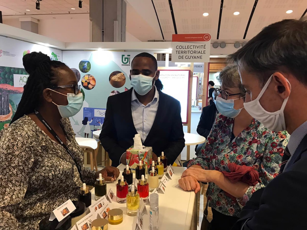 Participation de l’Université de Guyane au Salon Cosmetic 360